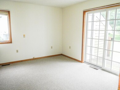 104 Duck Hollow Cir, Stroudsburg, PA 18360 - photo 4