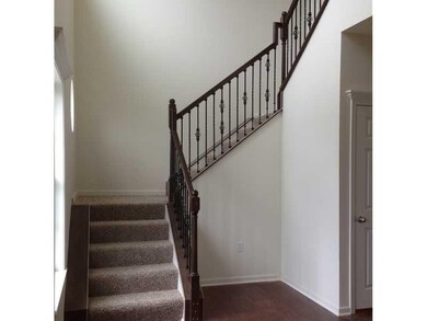 Entry/Foyer.