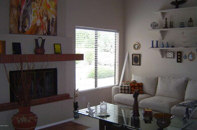 LIVING RM 2
