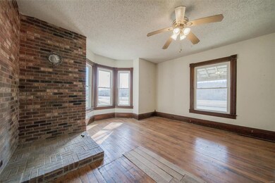 125 E 1st St, Newburg, MO 65550 - photo 3