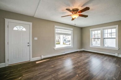 130 N Chapel St, Waukegan, IL 60085 - photo 6