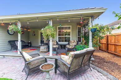 706 Daffney Ln, Central Point, OR 97502 - photo 7