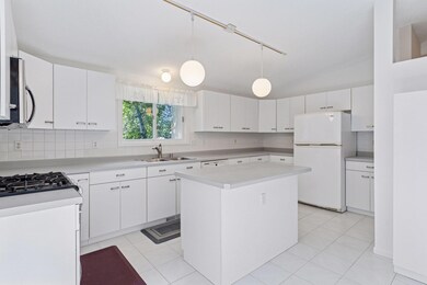 2571 Schaller Dr E, Saint Paul, MN 55119 - photo 6