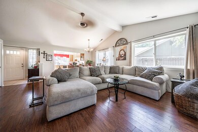 Vaulted Open-Concept Living & Dining