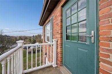 92 Skyvue Dr, Pittsburgh, PA 15234 - photo 2