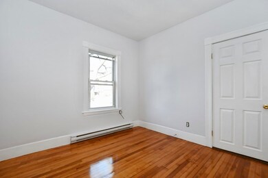 8 Lund St, Worcester, MA 01607 - photo 3