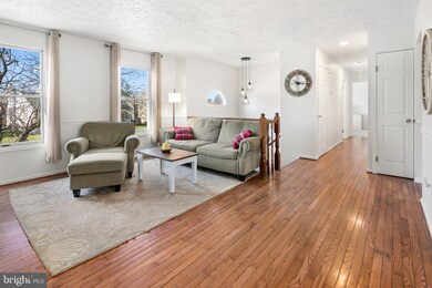 6215 Derby Dr, Frederick, MD 21703 - photo 3