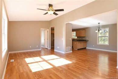 5 Bonnie View Dr, Leicester, NC 28748 - photo 2