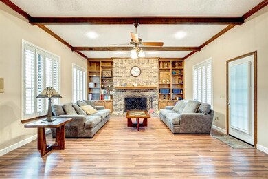 500 Hyde Park Blvd, Cleburne, TX 76033 - photo 6