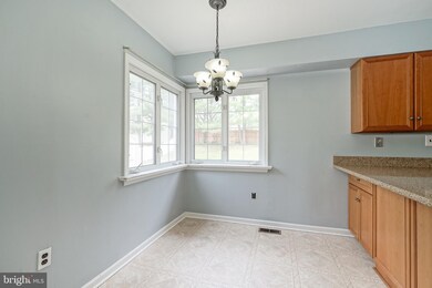 512 Perry Dr, Mount Laurel, NJ 08054 - photo 7
