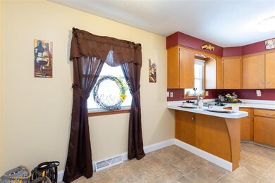 41 25th Ave SW, Cedar Rapids, IA 52404 - photo 7