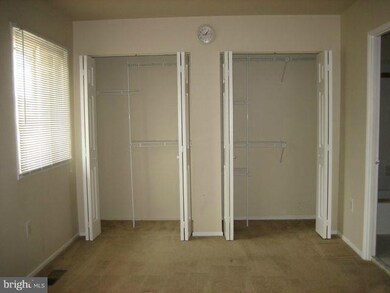 7516 Clemson Ct unit 88, Manassas, VA 20109 - photo 2