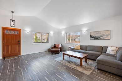 3-web-or-mls-63101-Watercress-Way-Bend-1