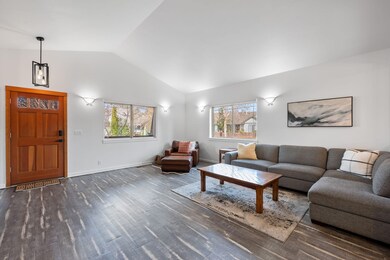 3-web-or-mls-63101-Watercress-Way-Bend-1