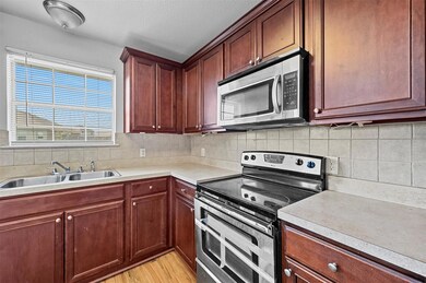 3203 Cardinal Dr, Ennis, TX 75119 - photo 7