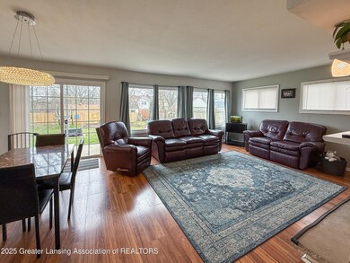 534 Paris Ave MLS-18