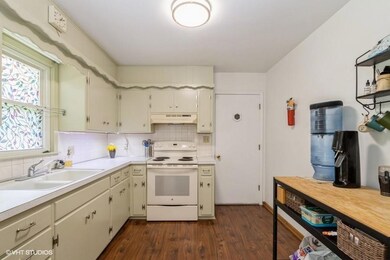 8825 W 48th St, Shawnee, KS 66203 - photo 7