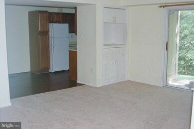 12211 Stevenson Ct unit 12211, Woodbridge, VA 22192 - photo 6