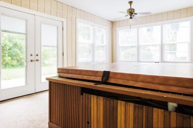 sun room/hottub