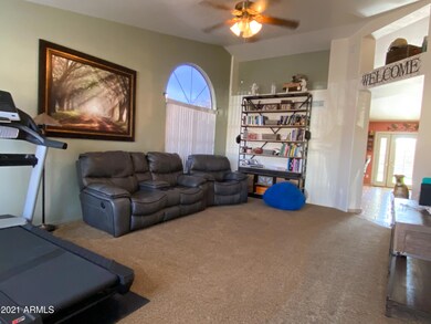 Entry/Family Rm