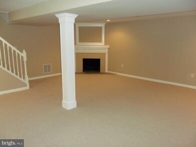6303 Joyce Dr, Temple Hills, MD 20748 - photo 7