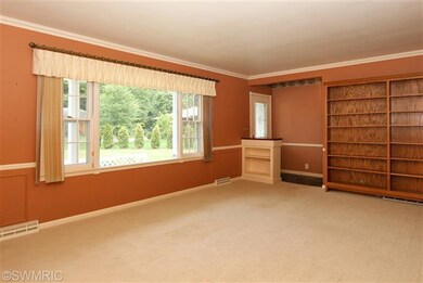 1813 Orchard Ln NE, Grand Rapids, MI 49505 - photo 5