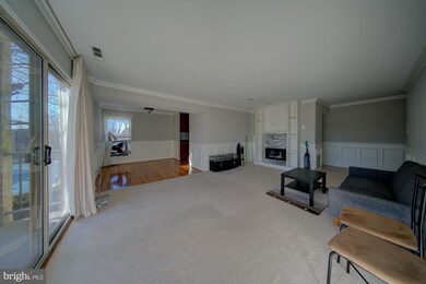 35 Canterbury Square unit 302, Alexandria, VA 22304 - photo 4