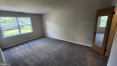 300 Chapel Ct unit 323, Walkersville, MD 21793 - photo 6