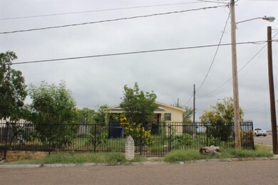 2301 Marcella Ave, Laredo, TX 78040 - photo 3