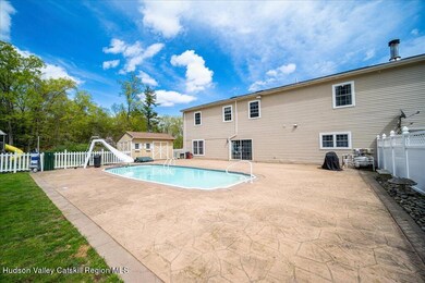 424 Joys Ln unit 430, Hurley, NY 12443 - photo 3