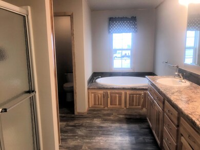 14916 Cochise St, Williston, ND 58801 - photo 7