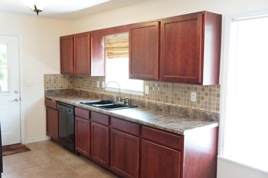 5339 Hillcrest Rd, Crestview, FL 32539 - photo 5