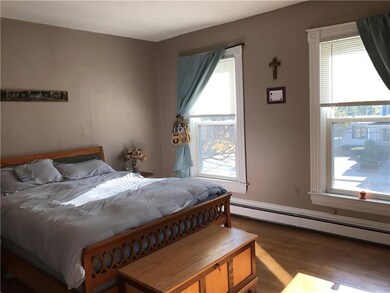 Apt 4 bedroom