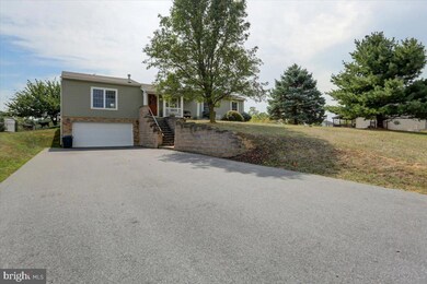 3926 Albert Ave, Greencastle, PA 17225 - photo 2