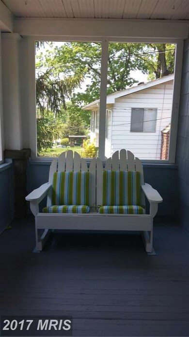 5812 Quintana St, Riverdale, MD 20737 - photo 5