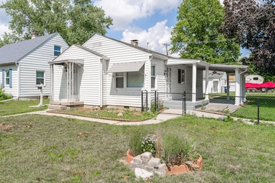 269 S 9th Ave, Beech Grove, IN 46107 - photo 4