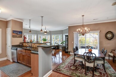 07-Living & Dining Room