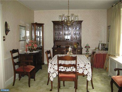 1727 Olive St, Reading, PA 19604 - photo 7