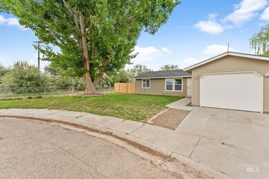 609 E Selway Dr, Homedale, ID 83628 - photo 3