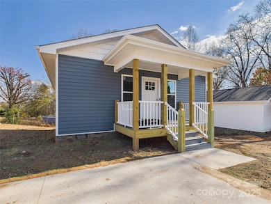 227 Hauss Ridge Rd SE, Valdese, NC 28690 - photo 2