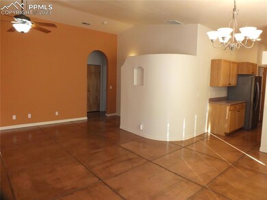 Curved Wall in the Living Room