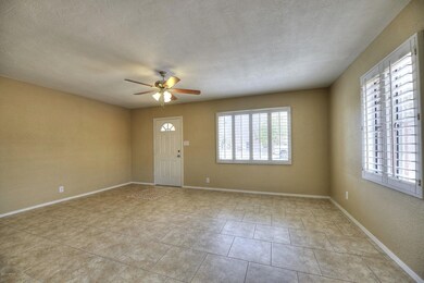 009_Living Room