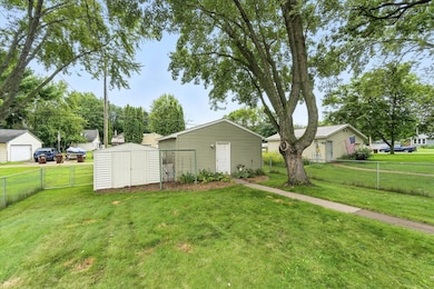 09-141 6th St N-9.jpg