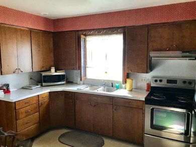 276 w 28th 4