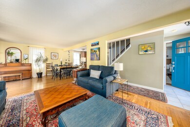 liivng room open to dining area