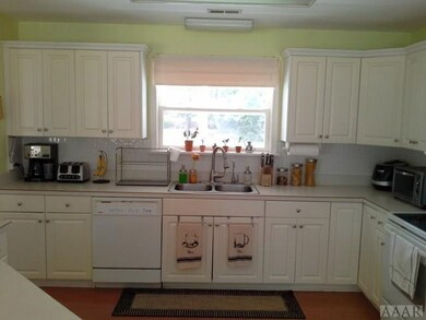 Kitchen 3
