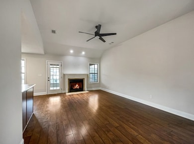 1224 Meachem Dr, Clarksville, TN 37042 - photo 5