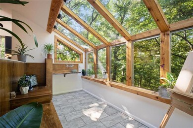 Stunning Sunroom - grow inside.