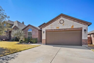 1205 Ashley Dr, Weatherford, TX 76087 - photo 2