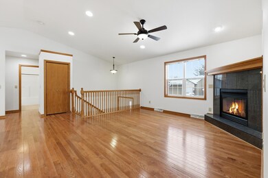 330 Waite Ln, Platteville, WI 53818 - photo 5